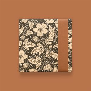 Cadeaupapier klaproos zwart (HOP) 3