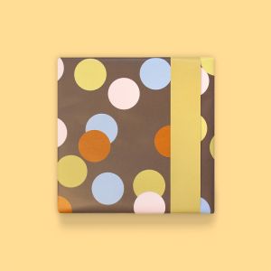 Cadeaupapier confetti bruin (HOP) 1