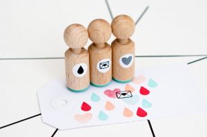 Mini stempel envelopje met hartje Miss Honeybird 3