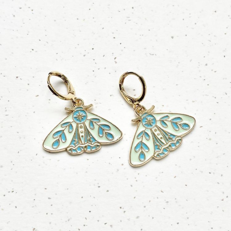 Oorbellen motjes, Illu-ster